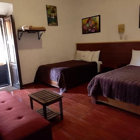 Hotel Colonial 모렐리아 외부 사진